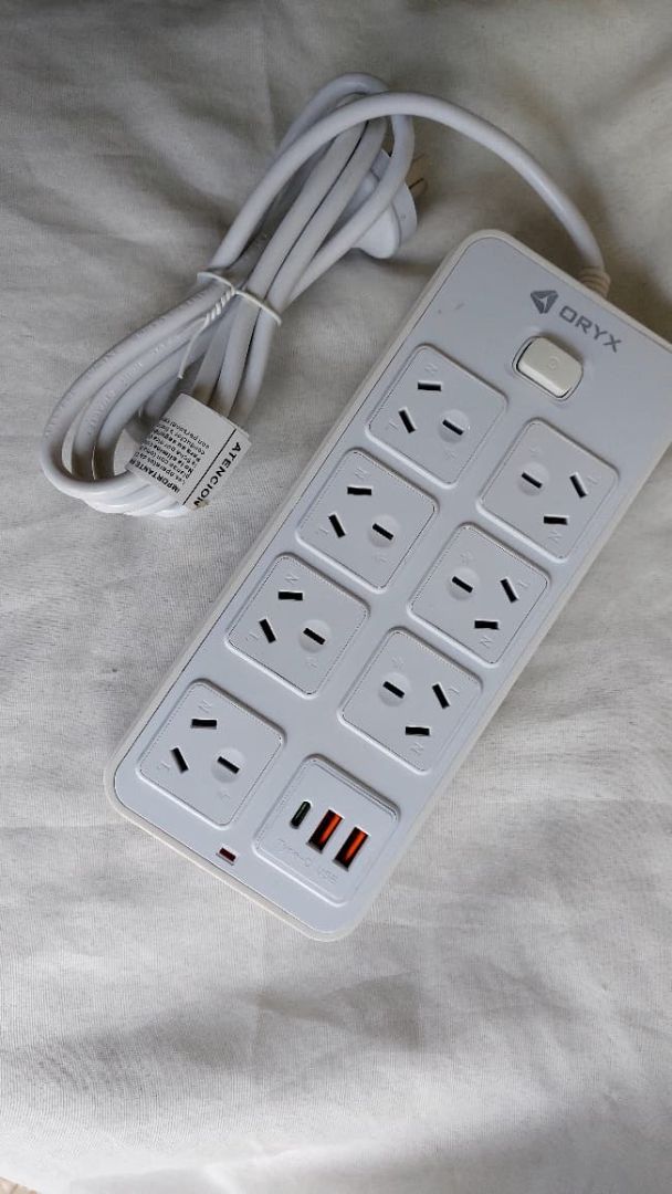 Zapatilla 7 Tomas + 2 Usb + 1 Tipo C